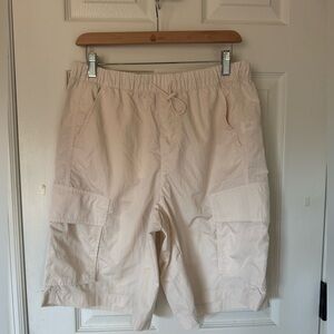 Aerie OFFLINE Nylon Cargo Shorts - Beige/Cream - Size Medium - Mesh Lining
